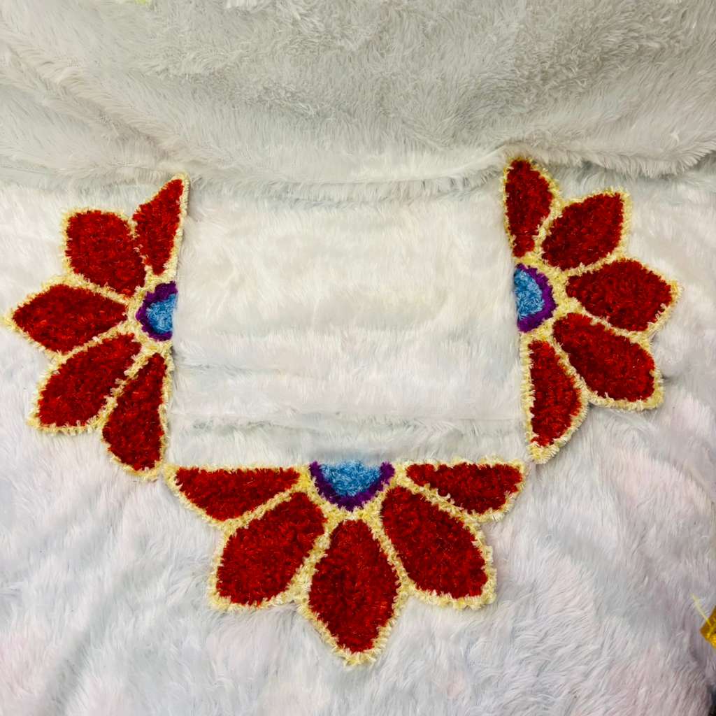 Handmade Fur Woolen Rangoli Set of 3 (Red)