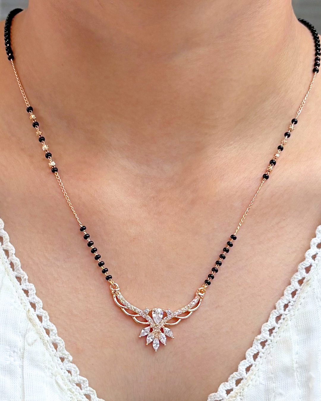Ruhi Mangalsutra