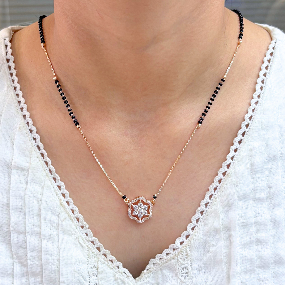 Solitaire Diamonds Flower Mangalsutra