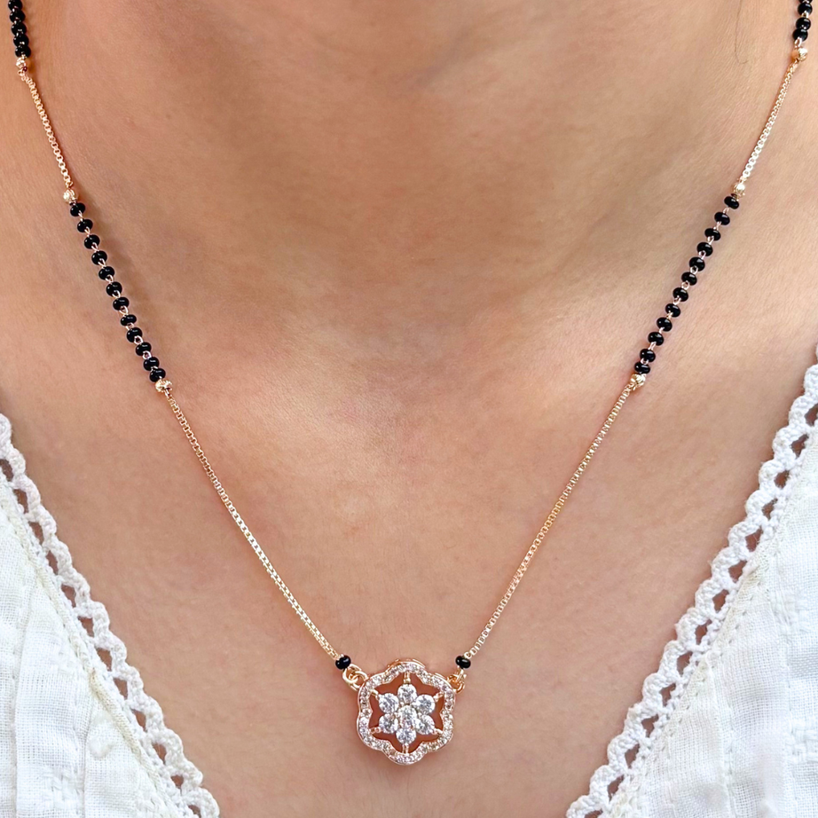 Solitaire Diamonds Flower Mangalsutra