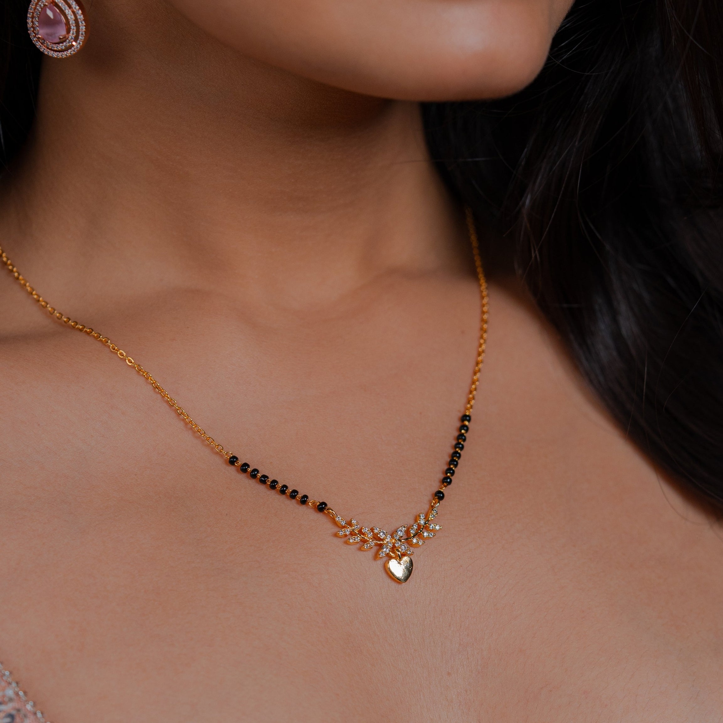Nora Mangalsutra