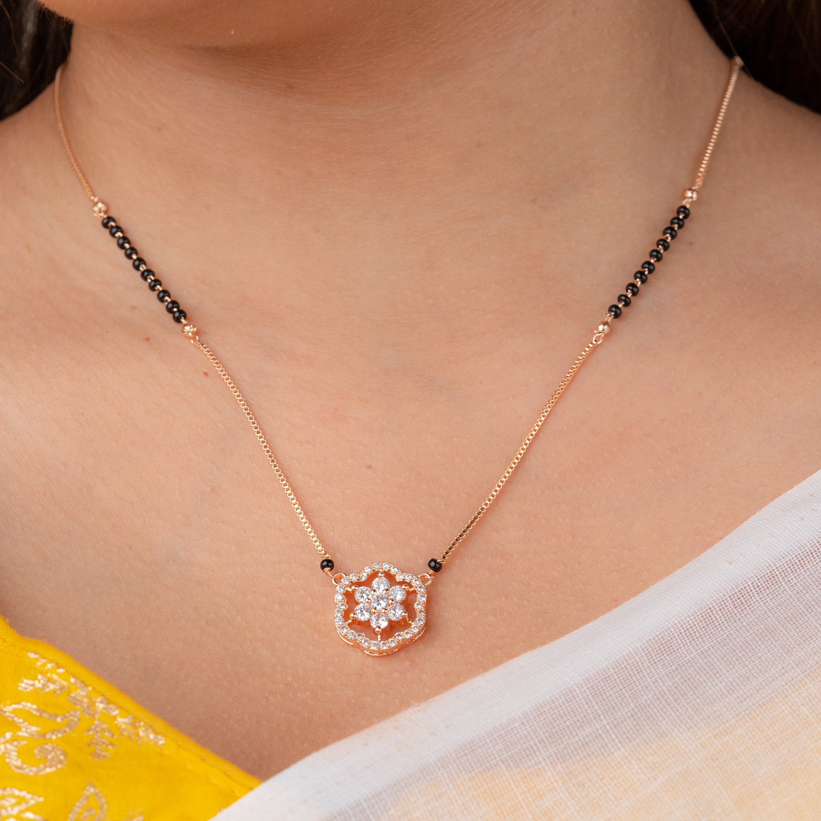 Solitaire Diamonds Flower Mangalsutra